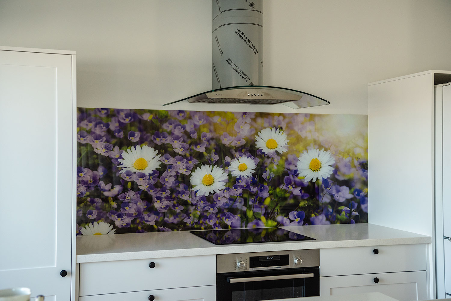 2022Alex-installation7-Edit Flower design kitchen splashback